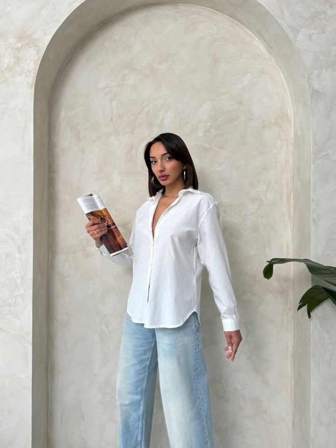 Witte blouse met kanten rugWitte blouse met kanten rug witte blouse